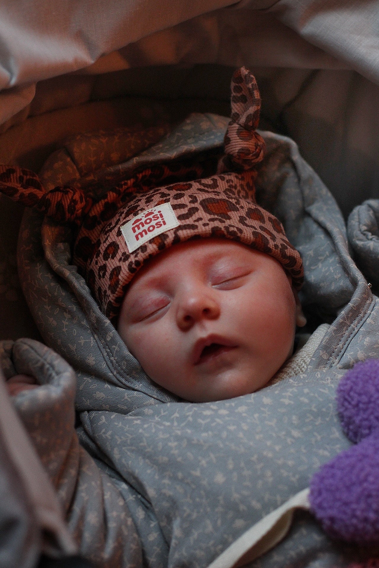 Mosi Mosi mutsje luipaard